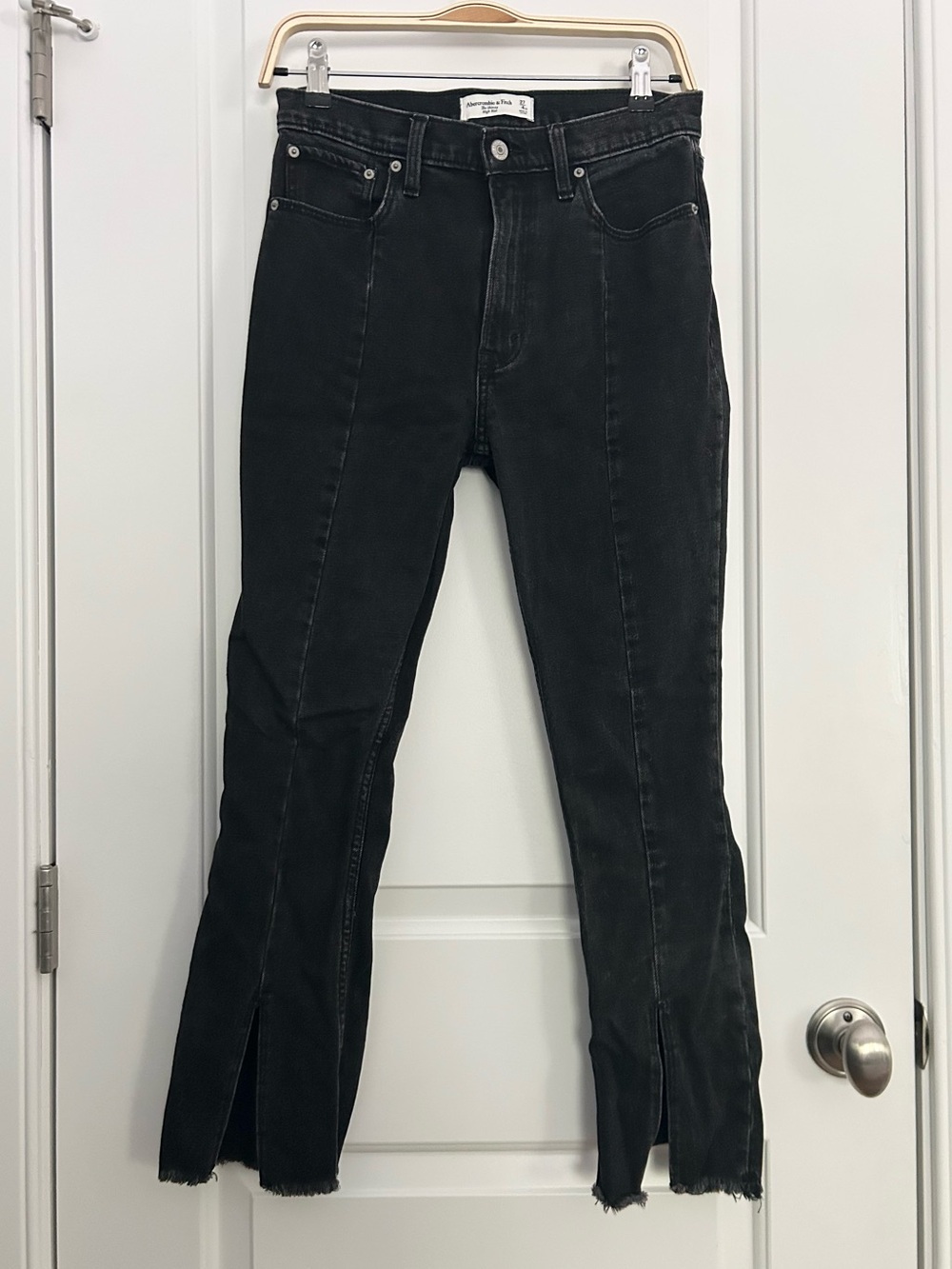 Abercrombie Black High Rise Split Hem Skinny Jeans - Picture 4 of 8